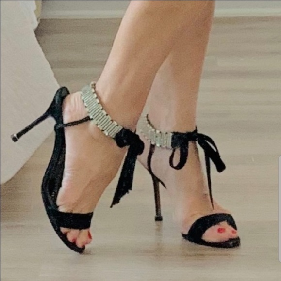 Manolo Blahnik Shoes - Manolo Blahnik Sz 39 velvet & Swarovski / re-soled